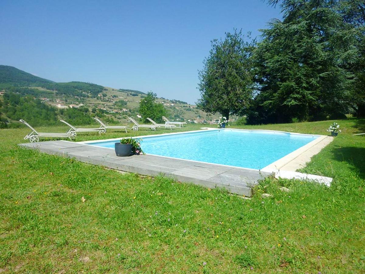 Manoir Majestueux A Satillieu Avec Piscine Privee 외부 사진