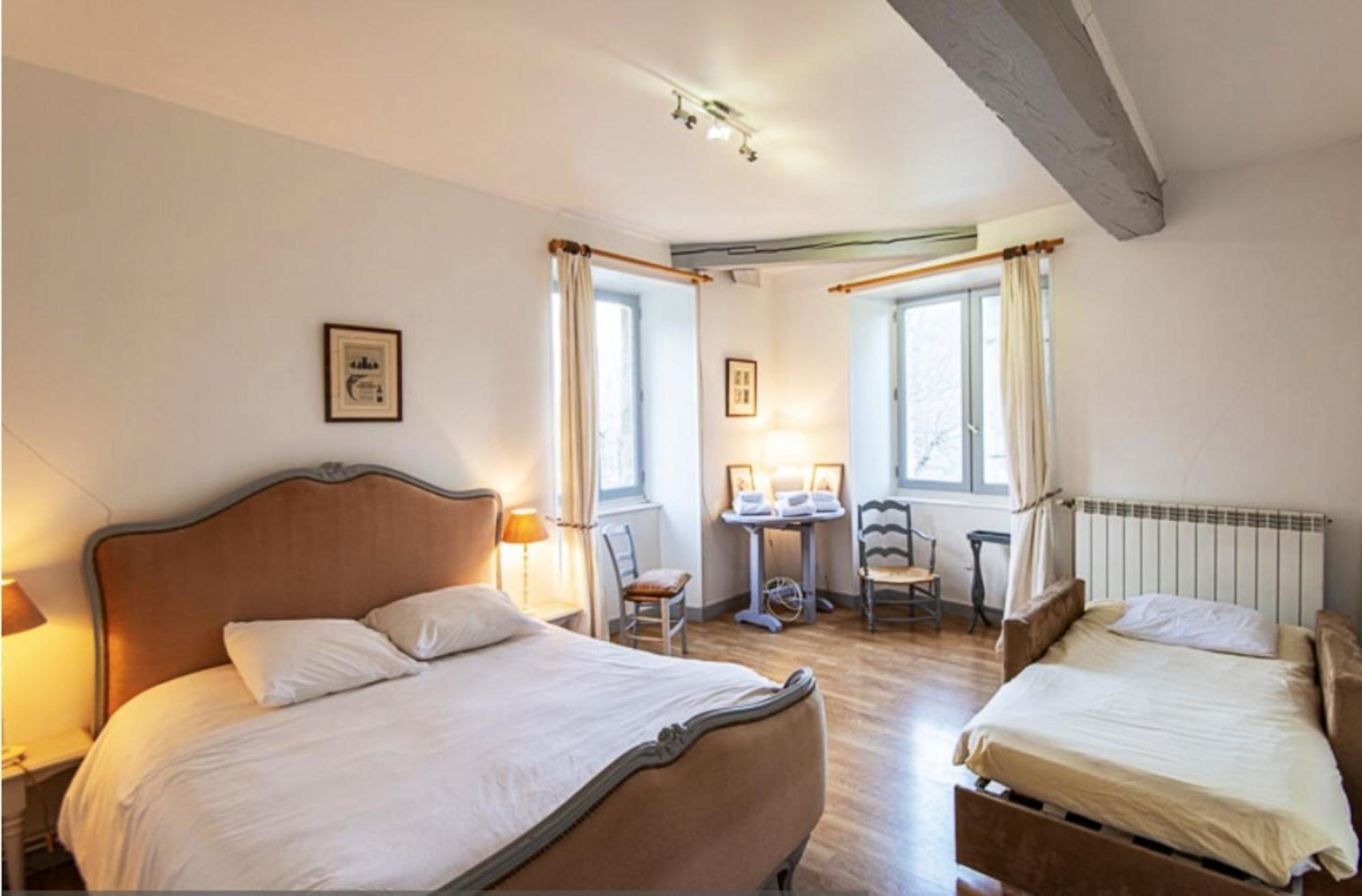 Manoir Majestueux A Satillieu Avec Piscine Privee 외부 사진