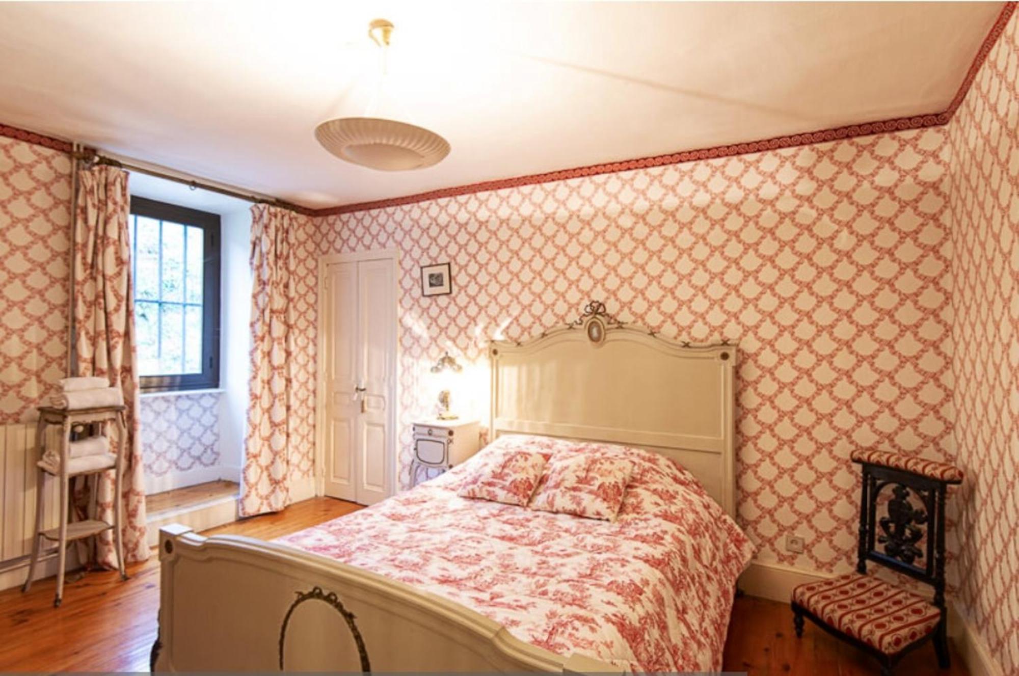Manoir Majestueux A Satillieu Avec Piscine Privee 외부 사진